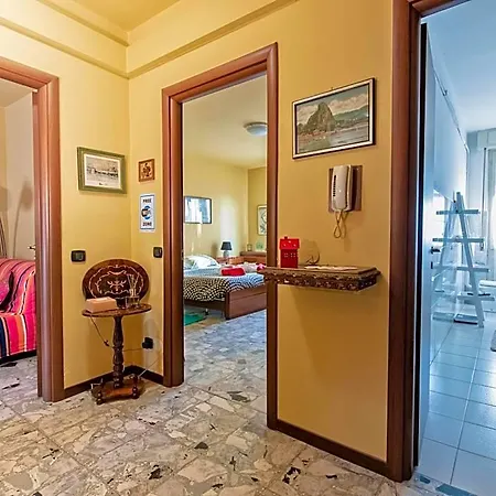 Il Broletto Bed and Breakfast 4*
